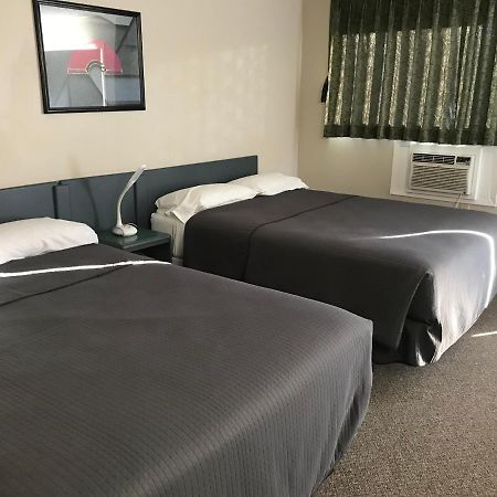 Plains Motor Inn Stettler 외부 사진