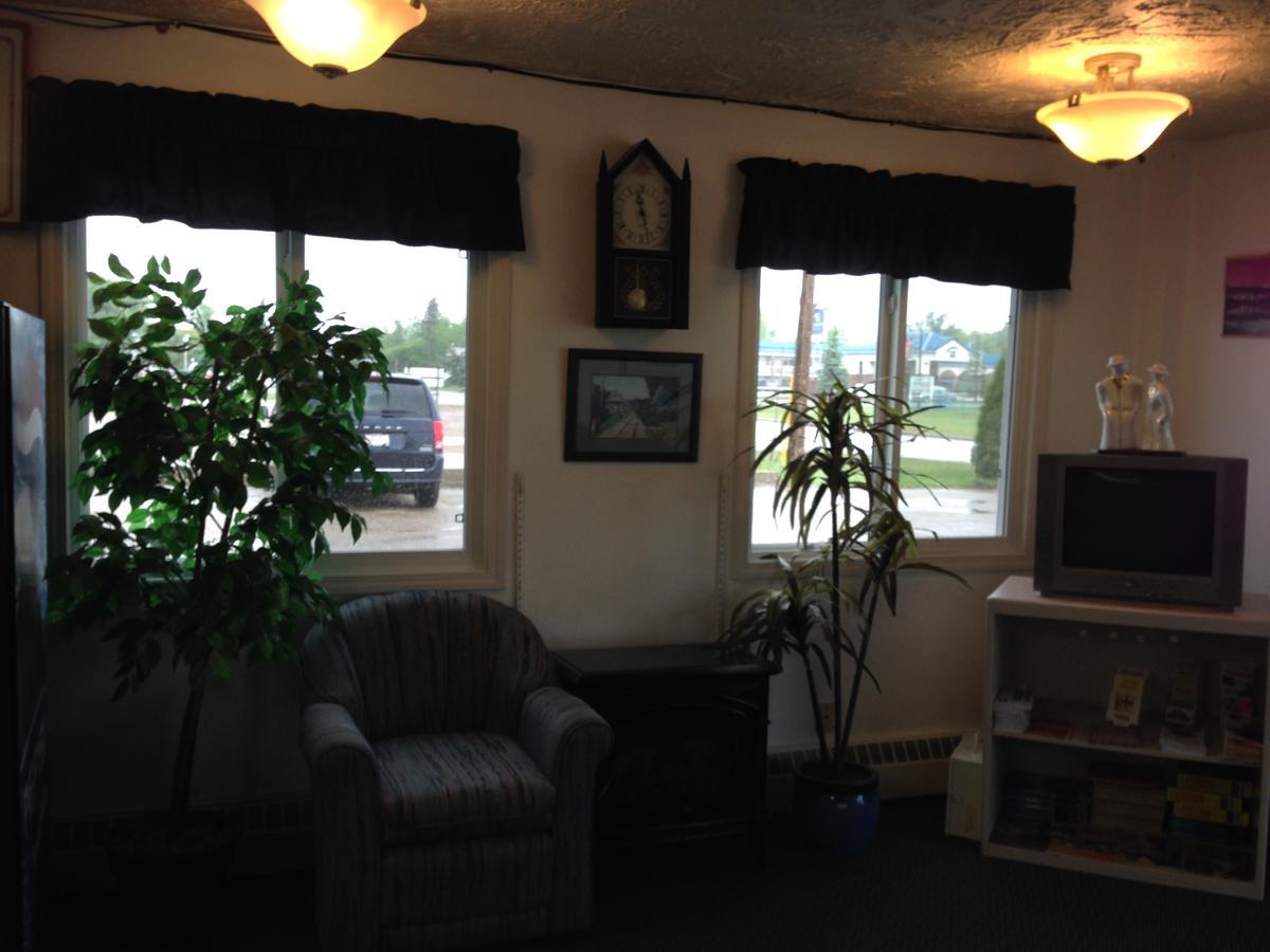 Plains Motor Inn Stettler 외부 사진