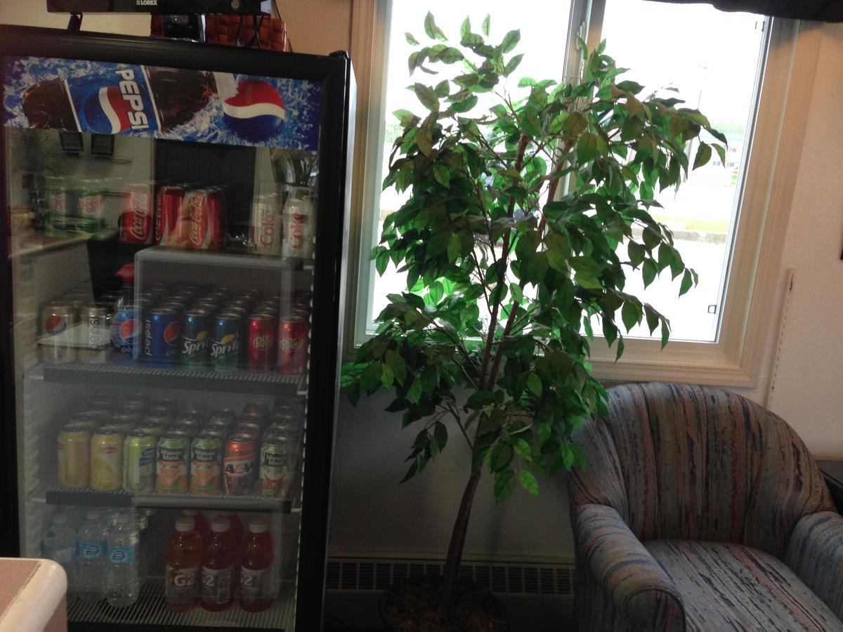 Plains Motor Inn Stettler 외부 사진