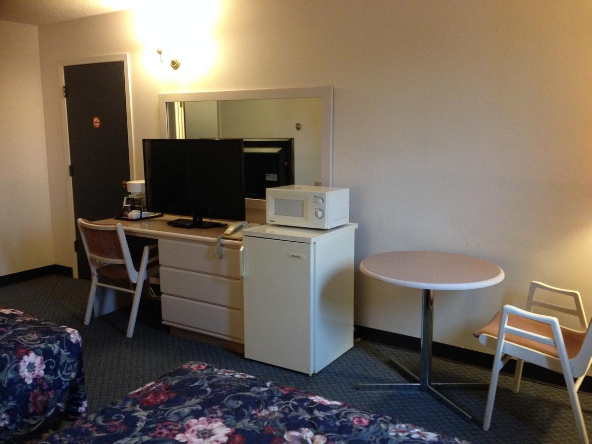 Plains Motor Inn Stettler 외부 사진